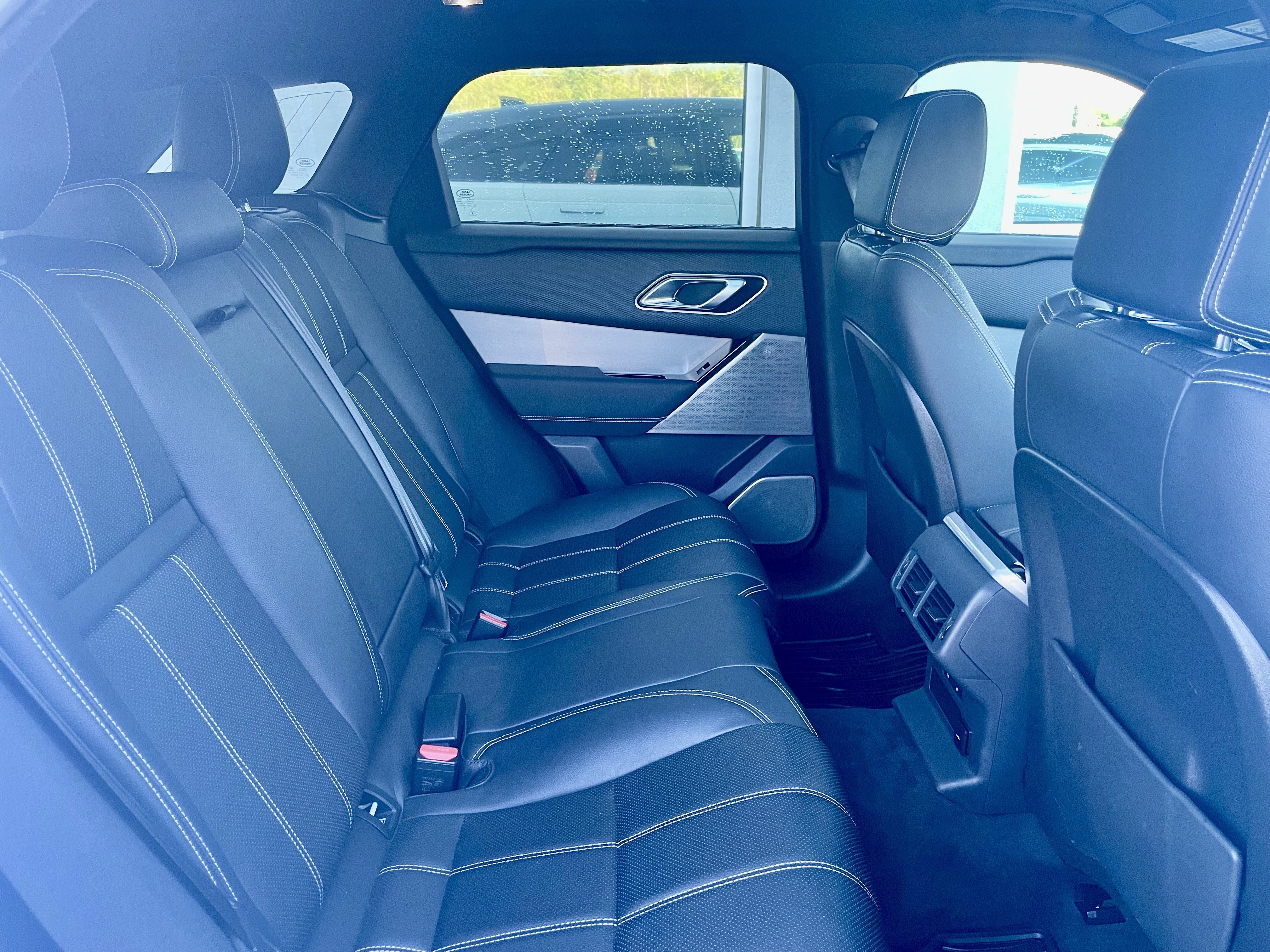 Used 2022 Land Rover Range Rover Velar R-Dynamic S AWD/4WD image 31