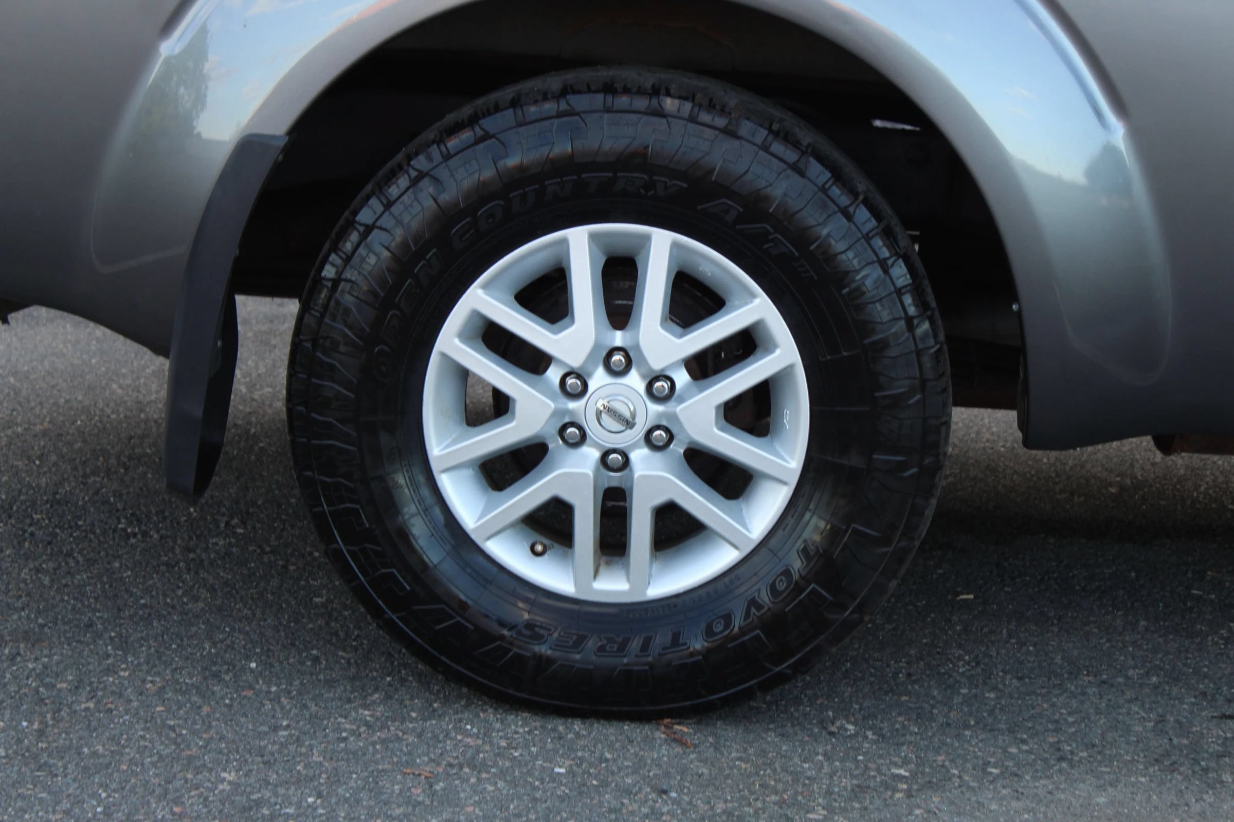 Used 2017 Nissan Frontier SV w/ SV Value Truck Package AWD/4WD image 29