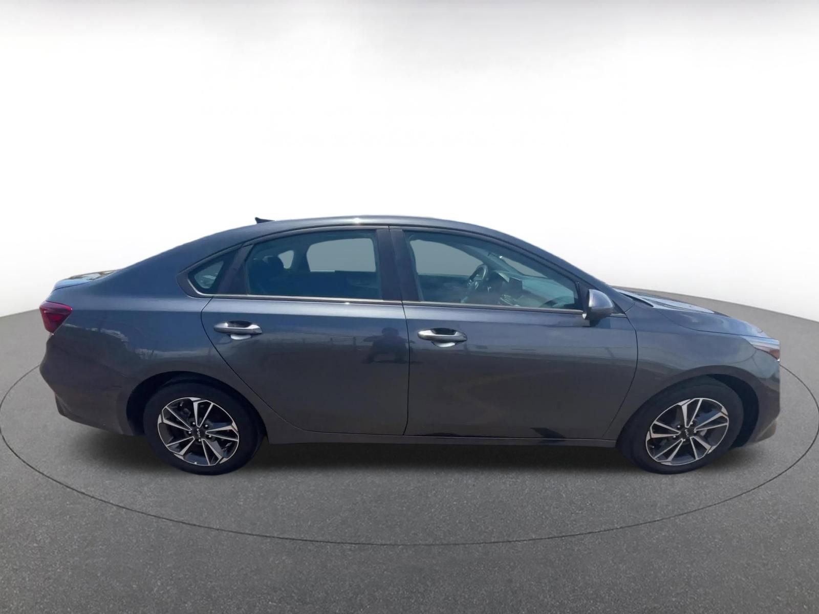 Used 2024 Kia Forte LXS FWD image 16