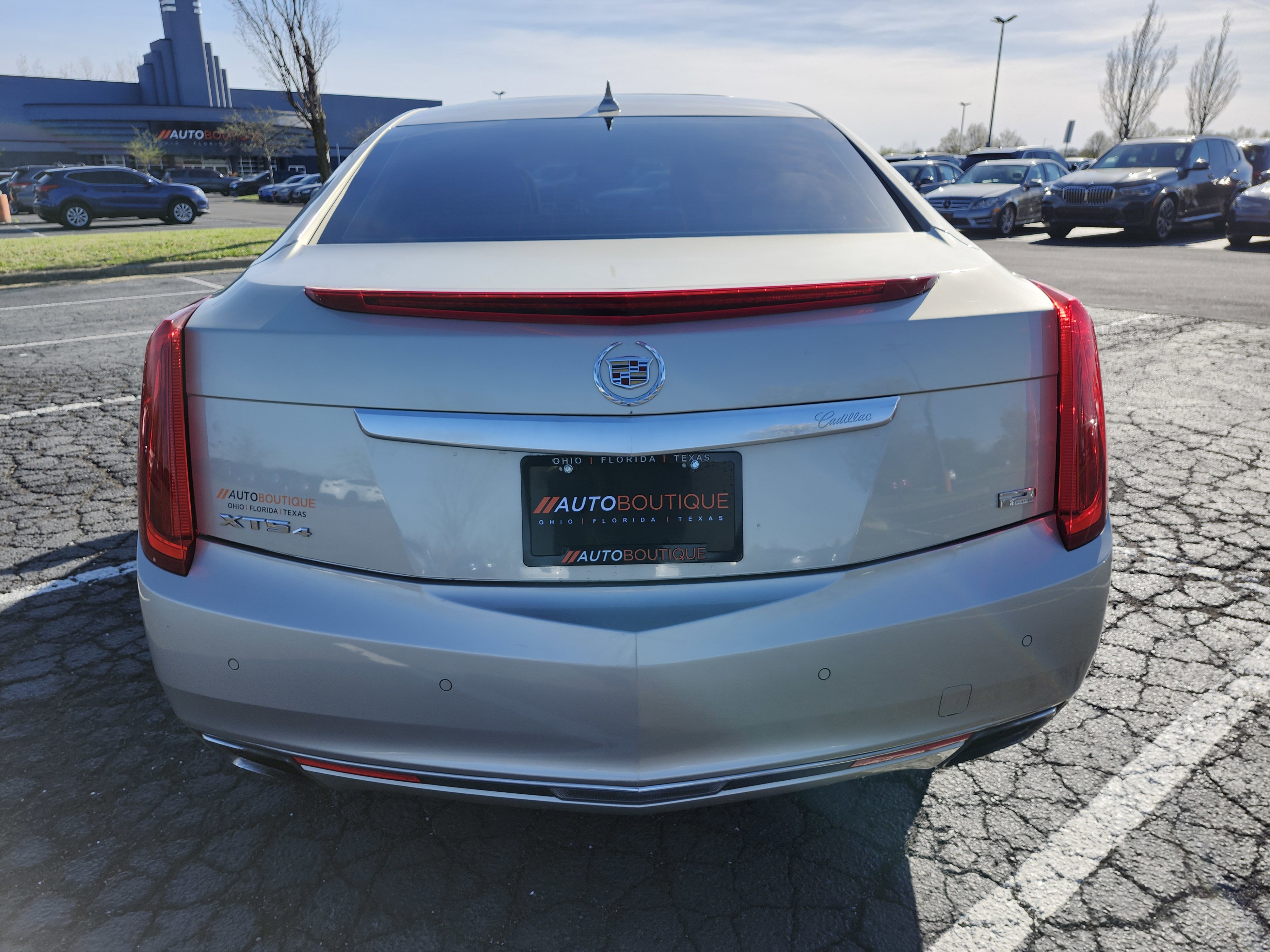 Used 2013 Cadillac XTS Platinum w/ Driver Assist Package image 17