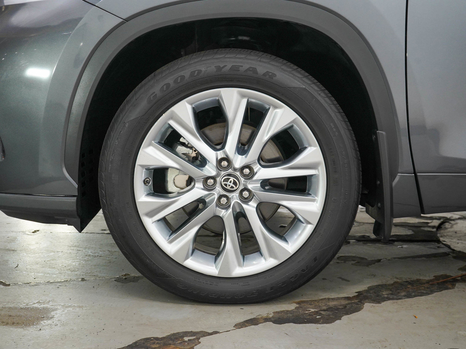 Used 2023 Toyota Highlander Limited AWD/4WD image 31