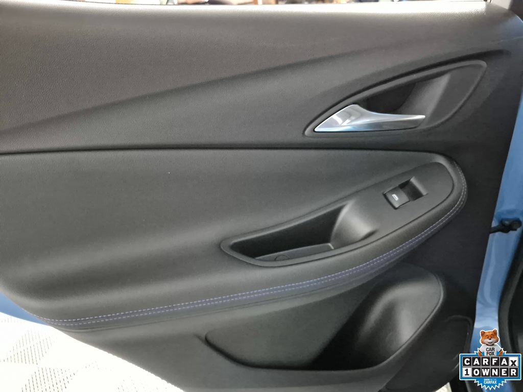 Certified 2025 Buick Encore GX Sport Touring w/ Advanced Technology Package AWD/4WD image 26