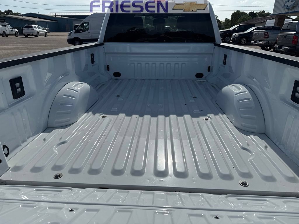 Used 2024 Ford F350 XLT w/ FX4 Off-Road Package AWD/4WD image 4