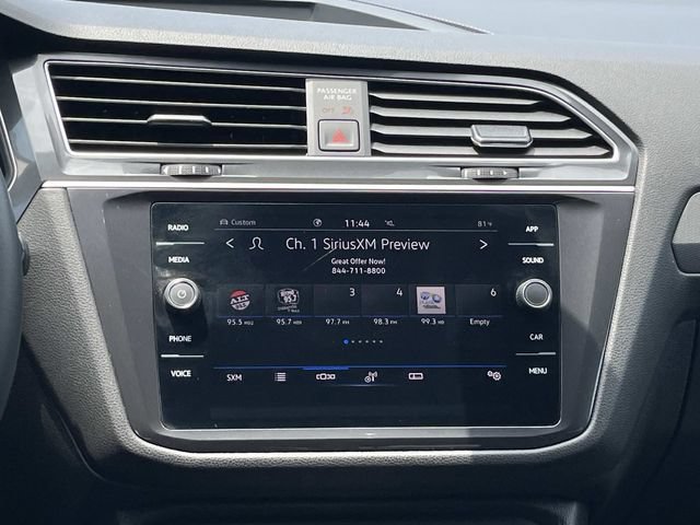 Used 2024 Volkswagen Tiguan SE AWD/4WD image 20