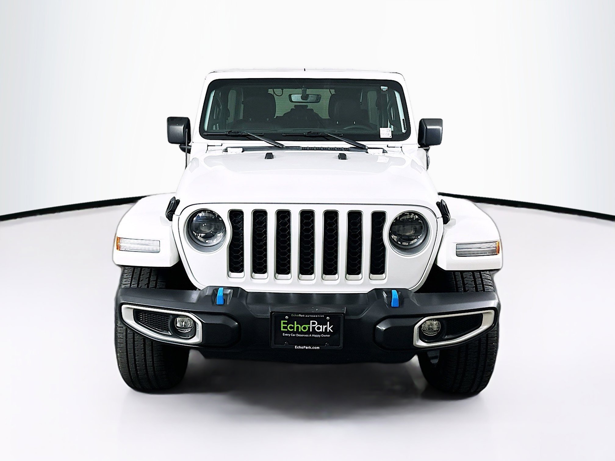 Used 2023 Jeep Wrangler Unlimited Sahara AWD/4WD image 2