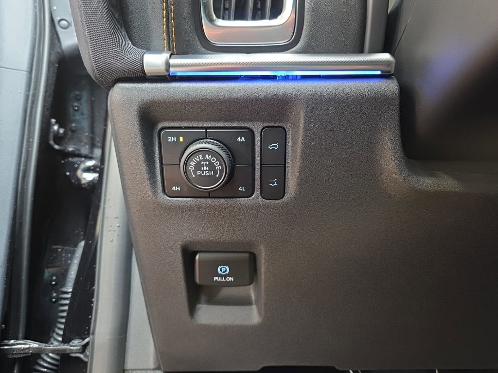 Used 2025 Ford Expedition Tremor image 31