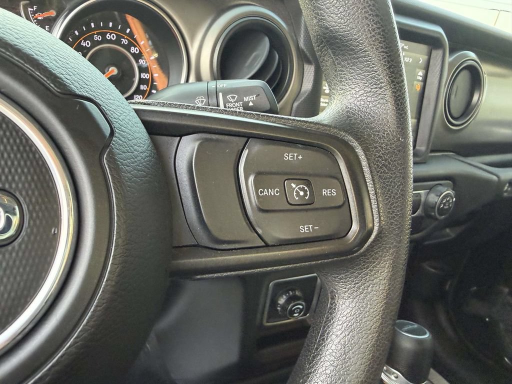 Used 2021 Jeep Gladiator Sport AWD/4WD image 29