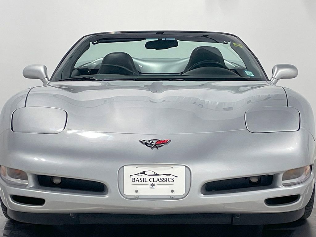 Used 2000 Chevrolet Corvette Convertible w/ Performance Handling Pkg image 14