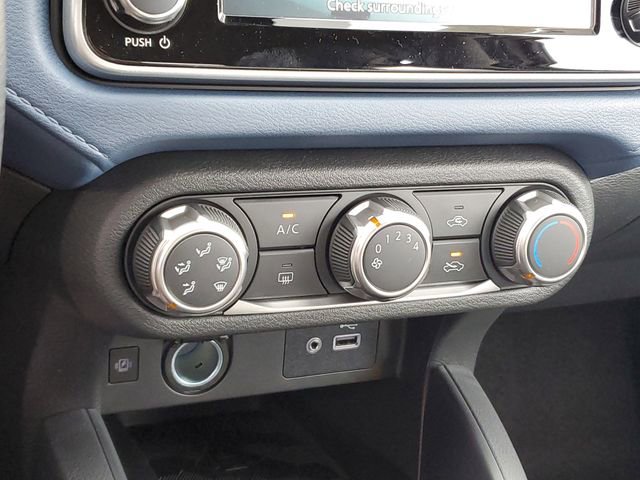 New 2025 Nissan Versa SV w/ Trunk Package FWD image 26