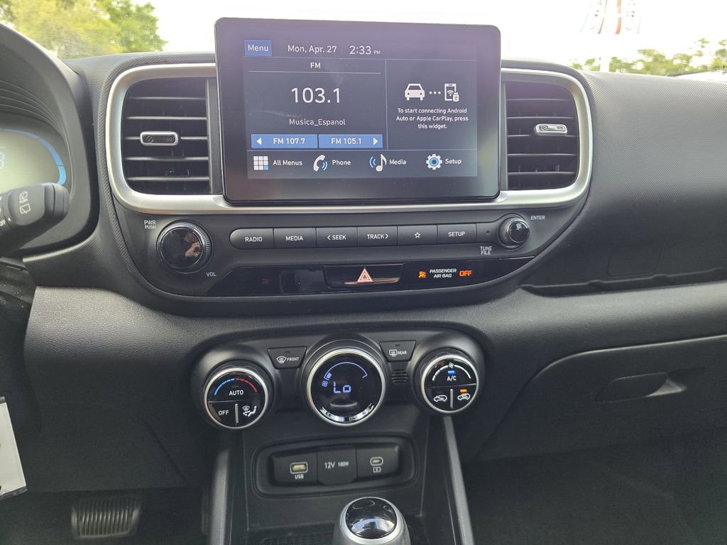 Used 2023 Hyundai Venue SEL FWD image 19