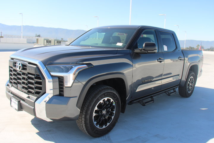New 2026 Toyota Tundra SR5 AWD/4WD image 6