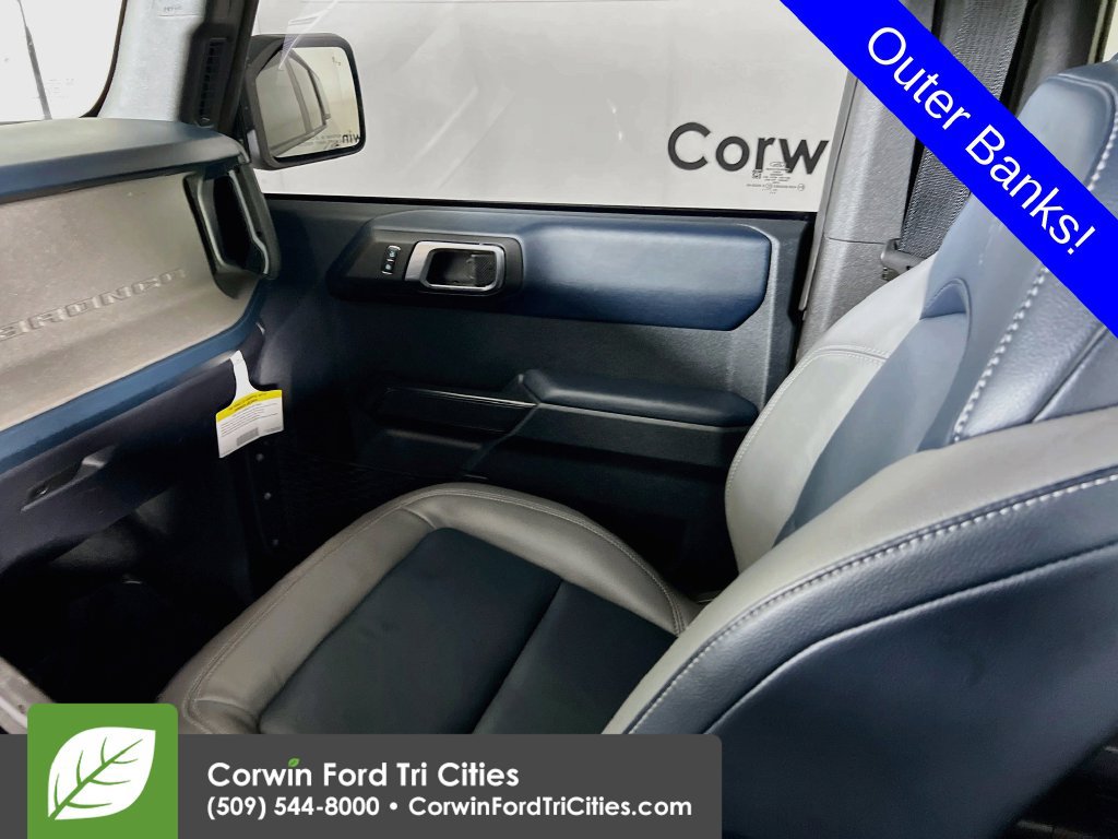 Used 2024 Ford Bronco Outer Banks AWD/4WD image 26