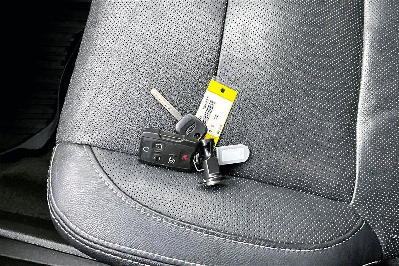 Used 2016 Chevrolet Tahoe LS w/ All-Season Package image 30