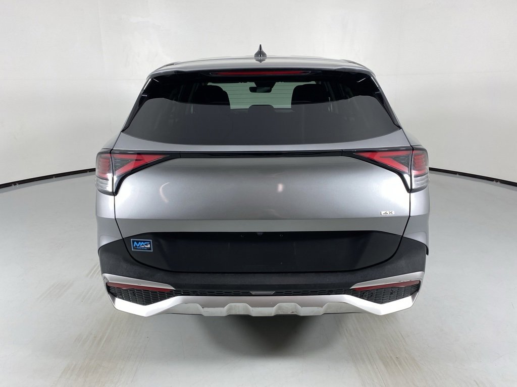 Used 2023 Kia Sportage LX image 6