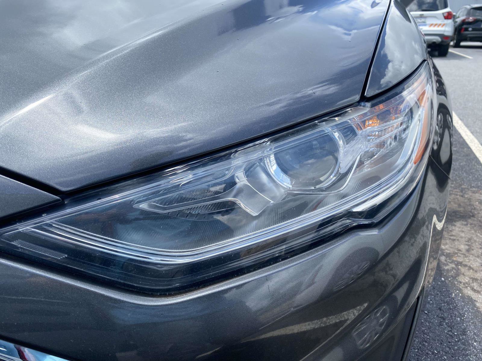 Used 2019 Ford Fusion SE FWD image 12