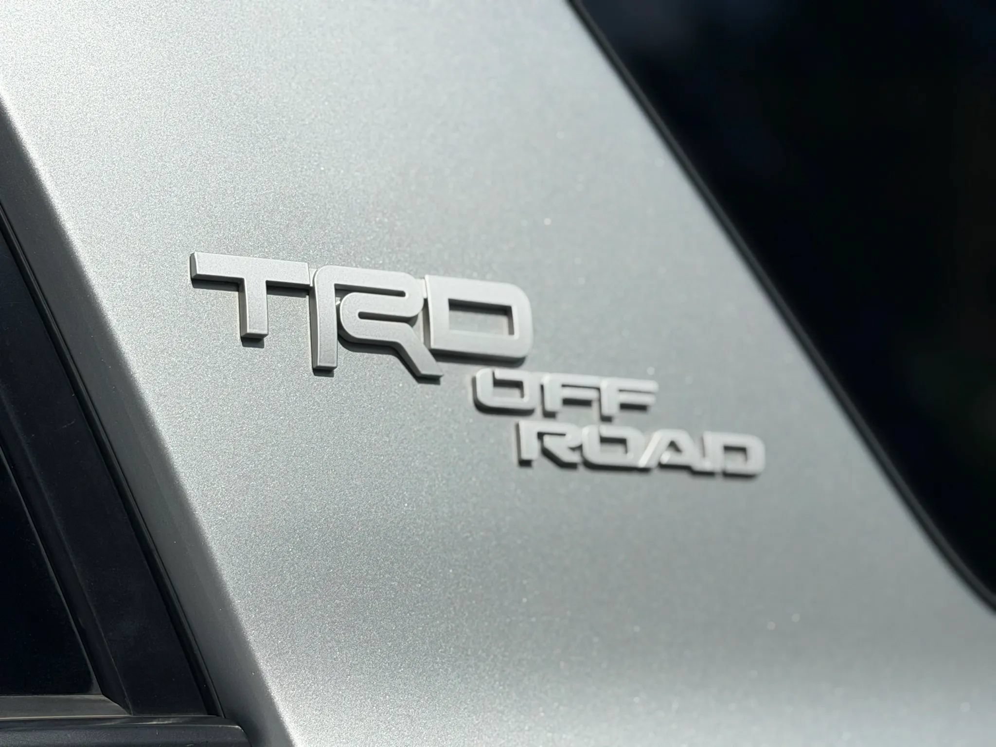 Used 2018 Toyota 4Runner TRD Off-Road AWD/4WD image 38