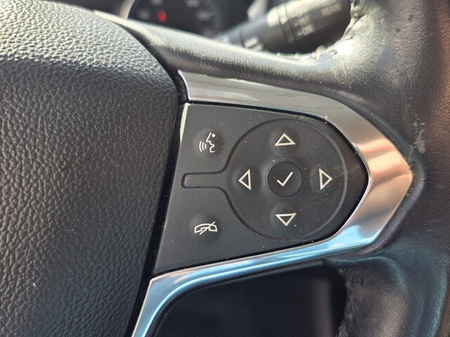 Used 2018 Chevrolet Traverse LT FWD image 24
