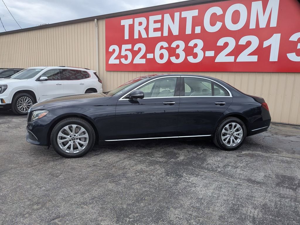 Used 2020 Mercedes-Benz E 350 4MATIC Sedan image 2