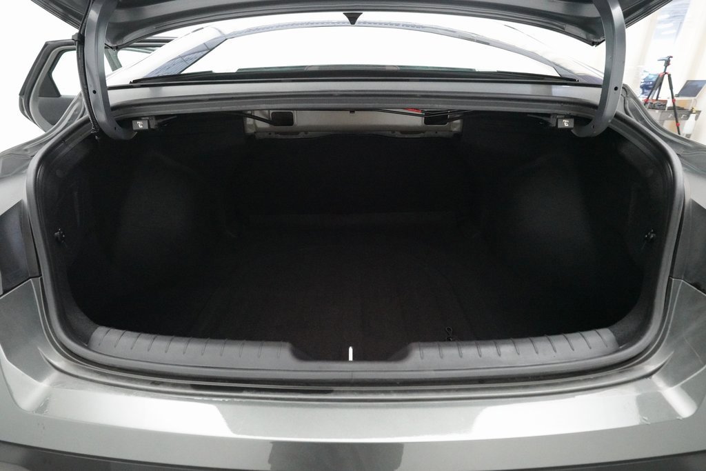 Used 2025 Hyundai Elantra Sport image 10