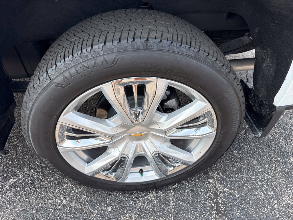 Used 2026 Chevrolet Silverado 1500 High Country AWD/4WD image 10