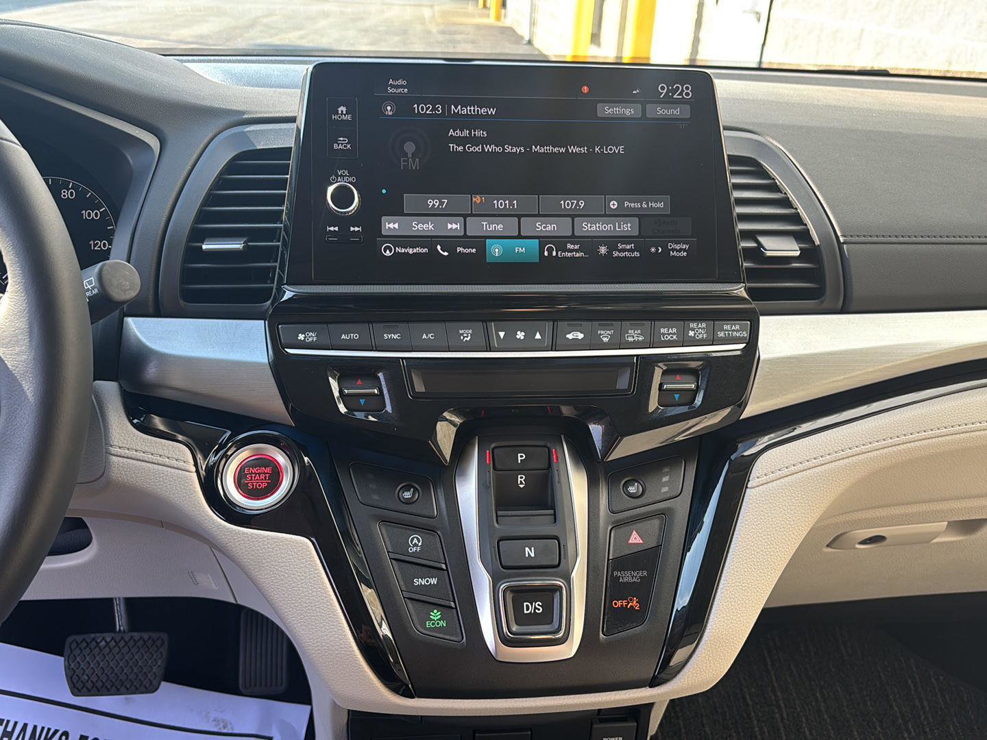 Used 2025 Honda Odyssey Touring image 14