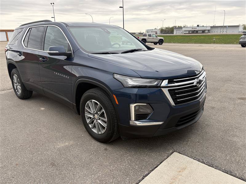 Used 2023 Chevrolet Traverse LT w/ LPO, Floor Liner Package AWD/4WD image 1