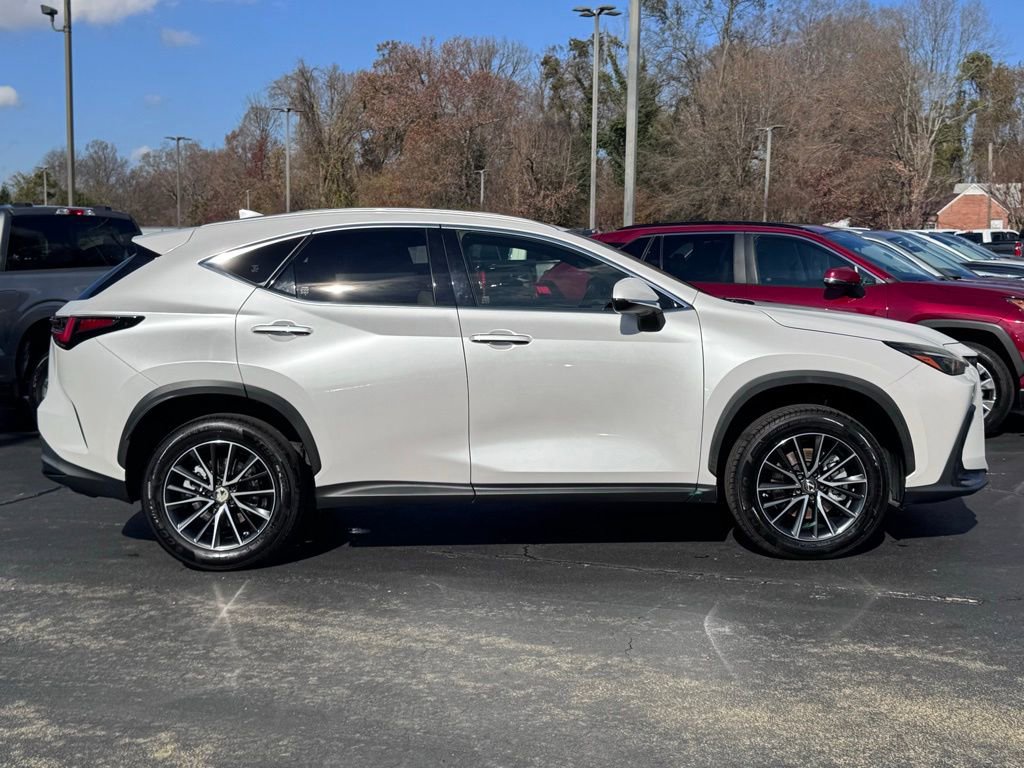 Used 2022 Lexus NX 250 FWD image 4