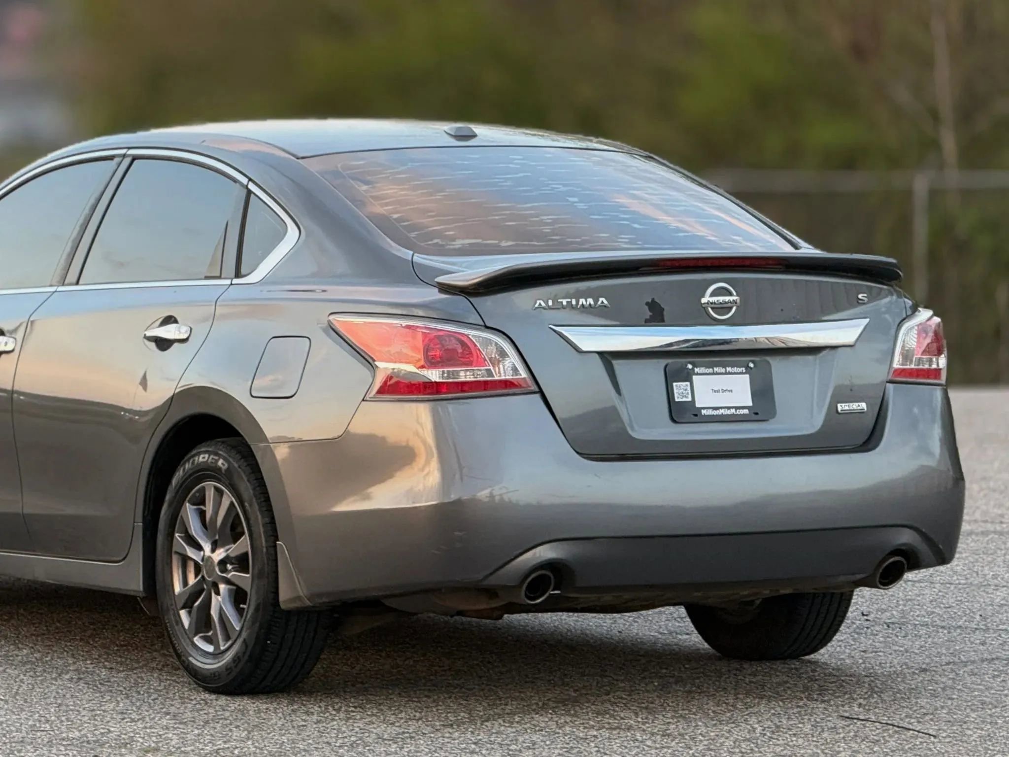 Used 2015 Nissan Altima 2.5 S w/ Special Edition Package FWD image 16