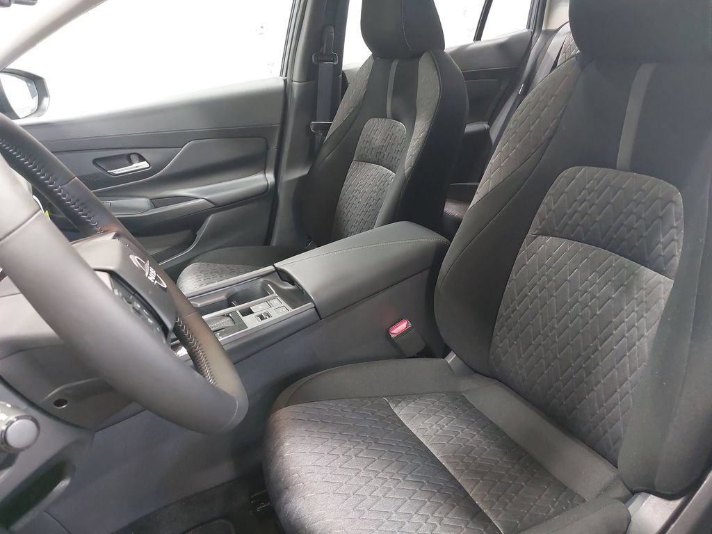 New 2026 Nissan Sentra SV w/ SV Convenience Package FWD image 14
