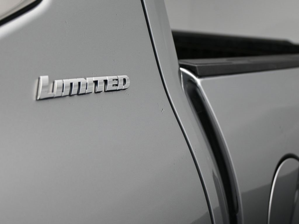 Used 2025 Toyota Tundra Limited image 14