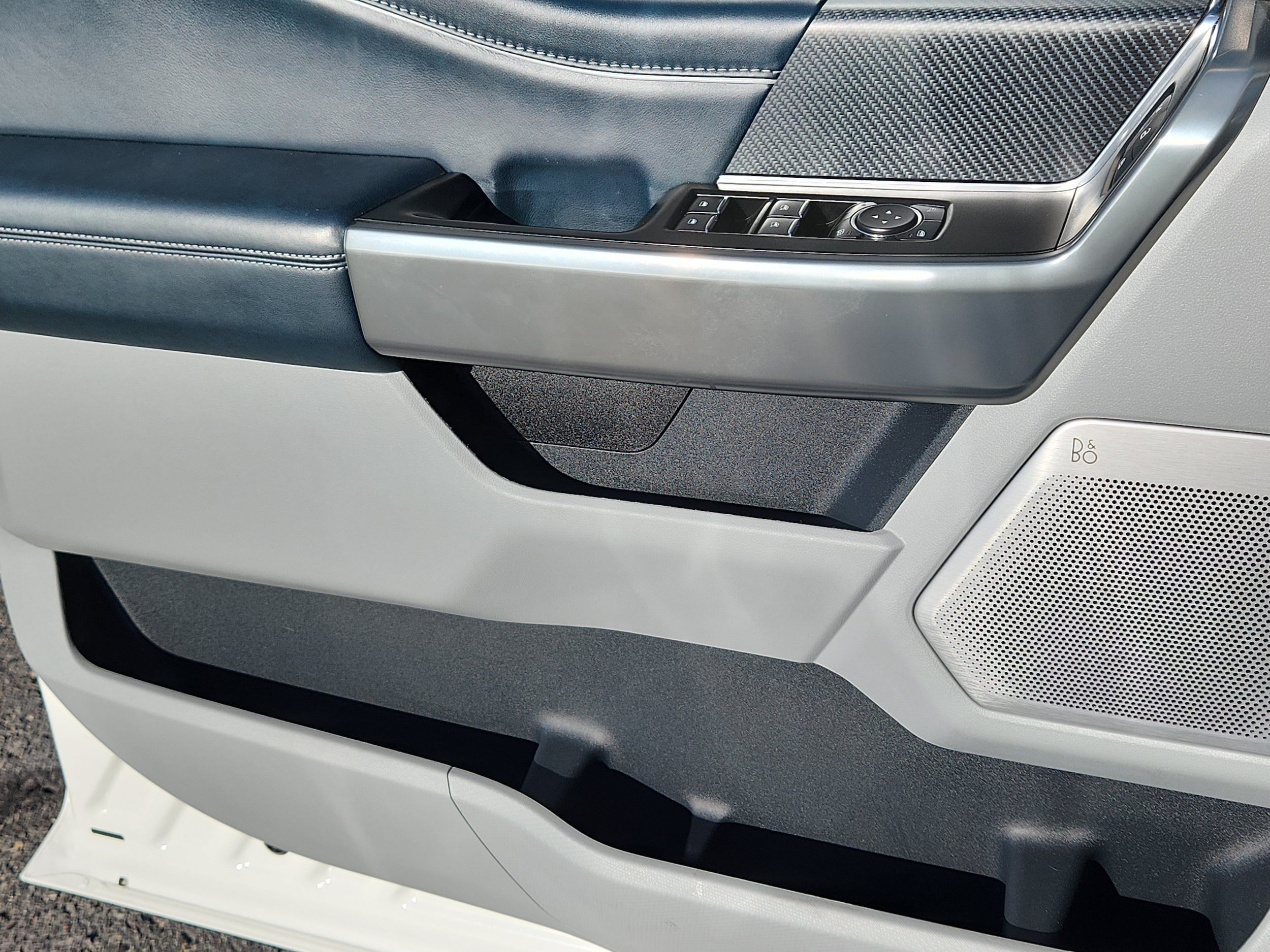 Used 2022 Ford F150 Limited AWD/4WD image 8
