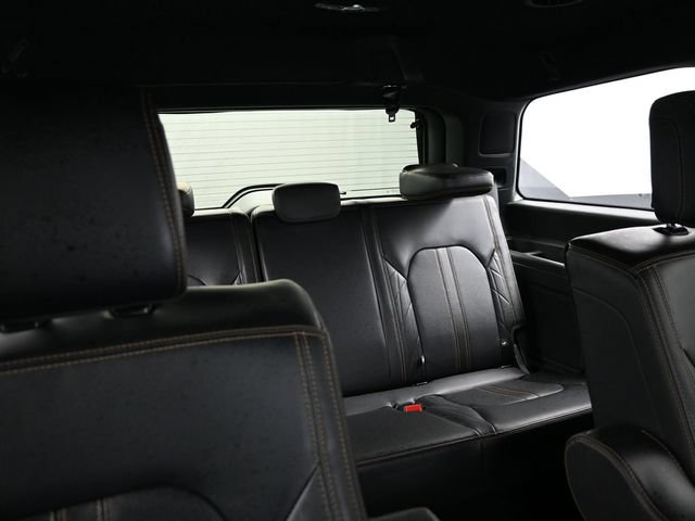 Used 2022 Ford Expedition Platinum AWD/4WD image 15