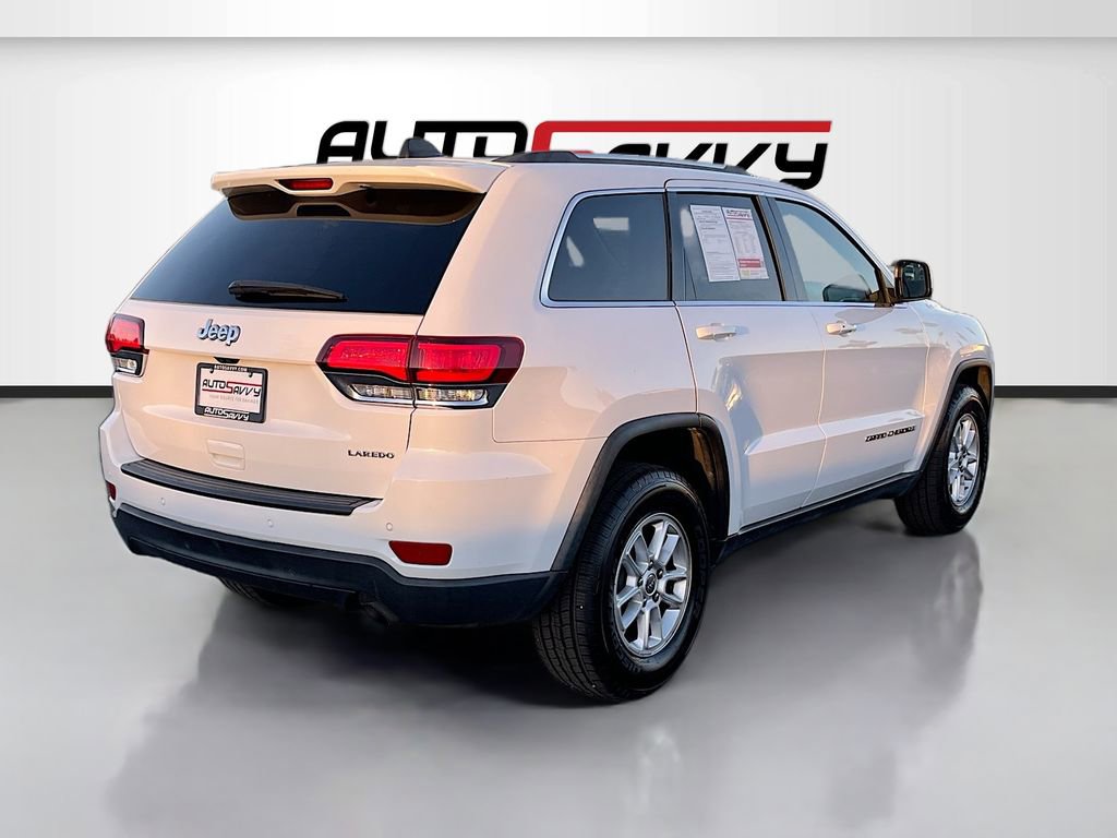 Used 2020 Jeep Grand Cherokee Laredo image 7