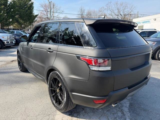 Used 2017 Land Rover Range Rover Sport SE AWD/4WD image 3