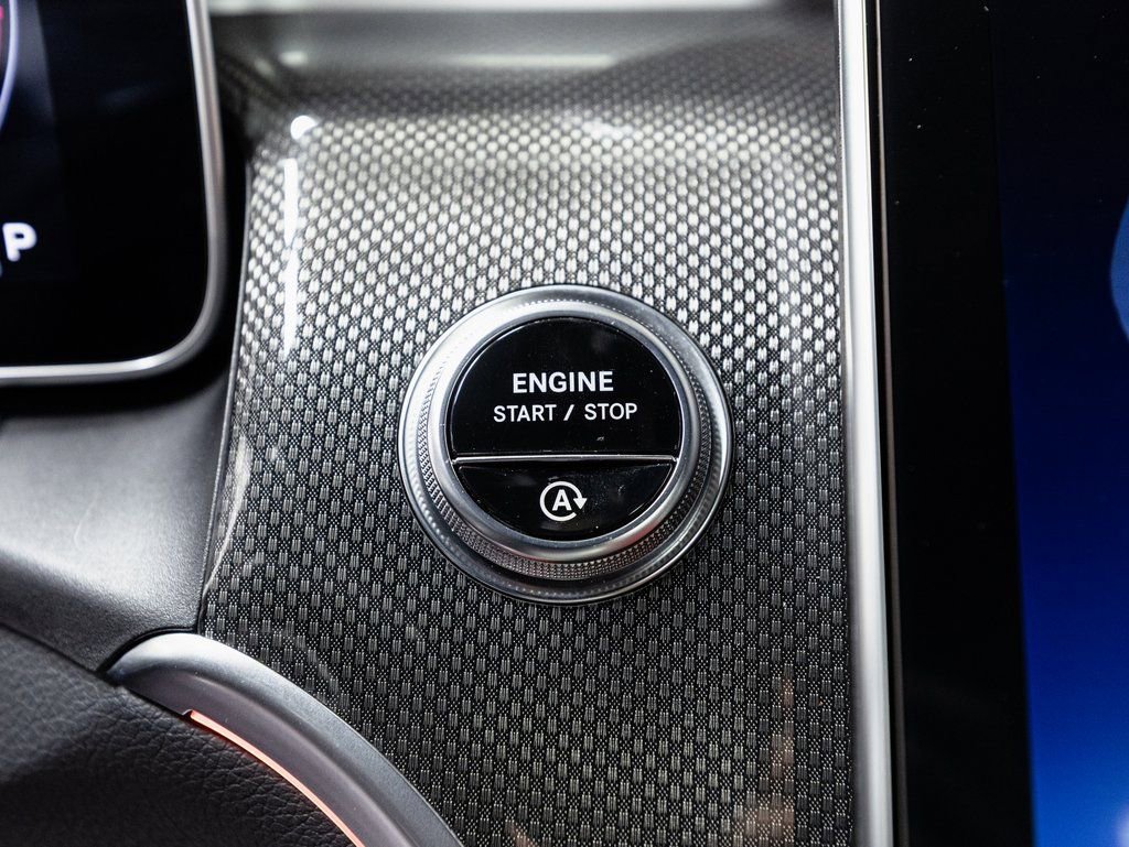 Used 2024 Mercedes-Benz GLC 43 AMG 4MATIC image 18