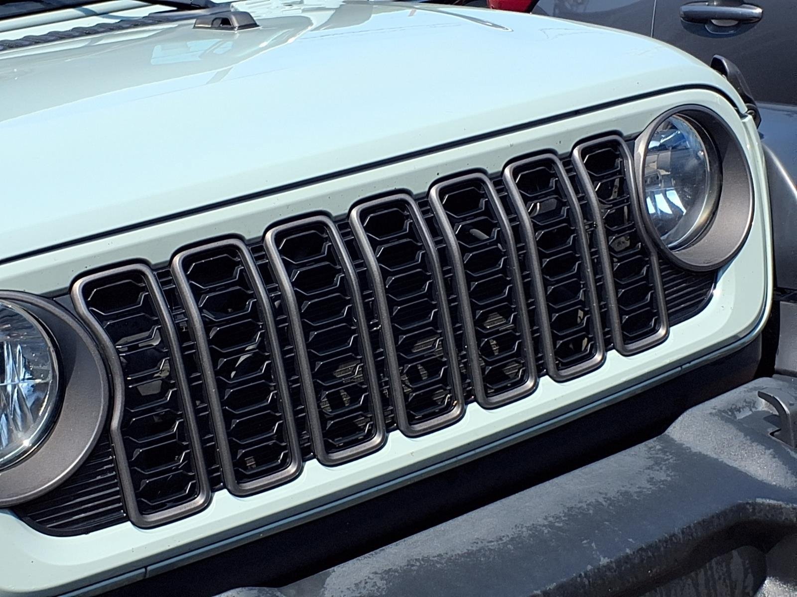 Used 2024 Jeep Wrangler Unlimited Sport AWD/4WD image 26