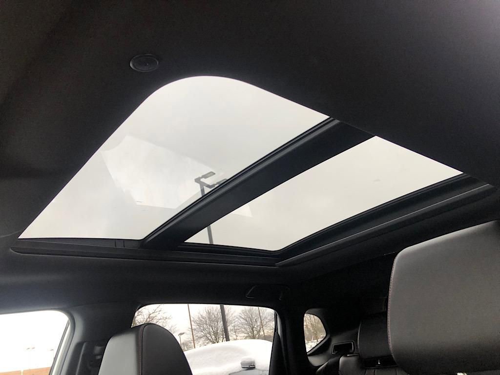 Certified 2025 Acura ADX A-Spec image 25