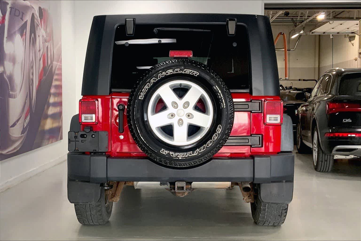 Used 2010 Jeep Wrangler Unlimited Sport AWD/4WD image 4