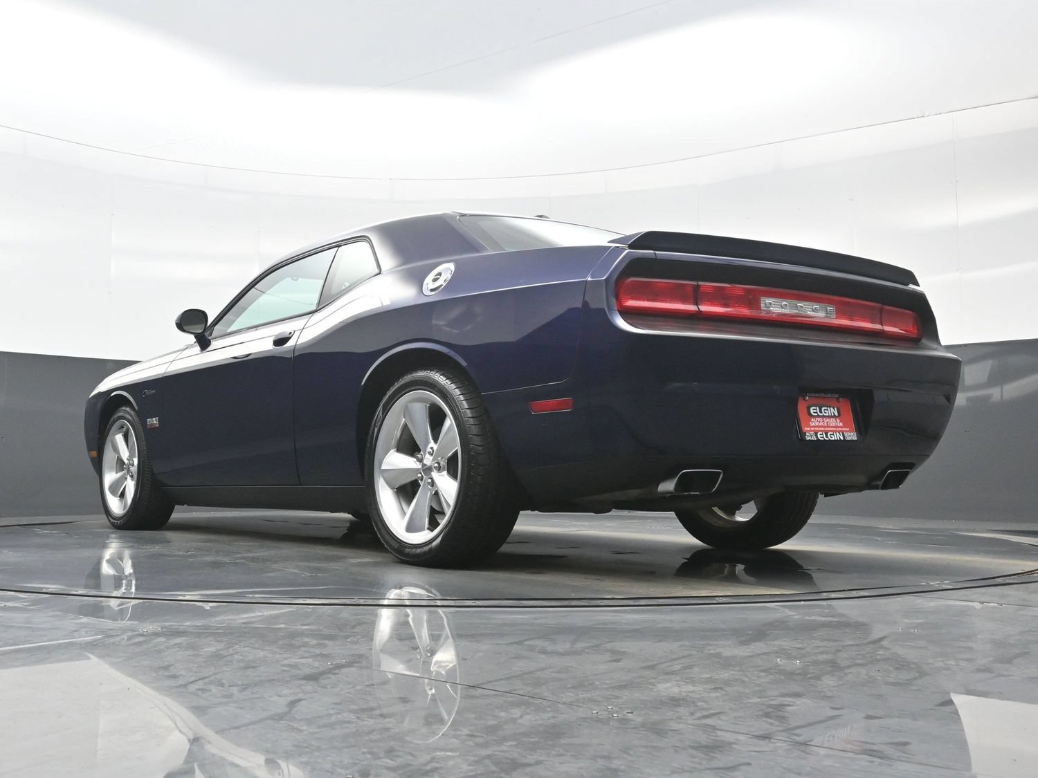 Used 2014 Dodge Challenger R/T RWD image 28