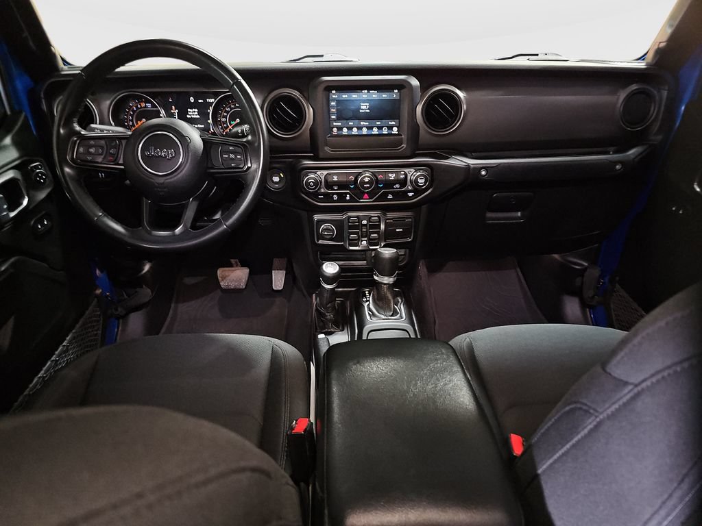 Used 2022 Jeep Gladiator Mojave AWD/4WD image 18