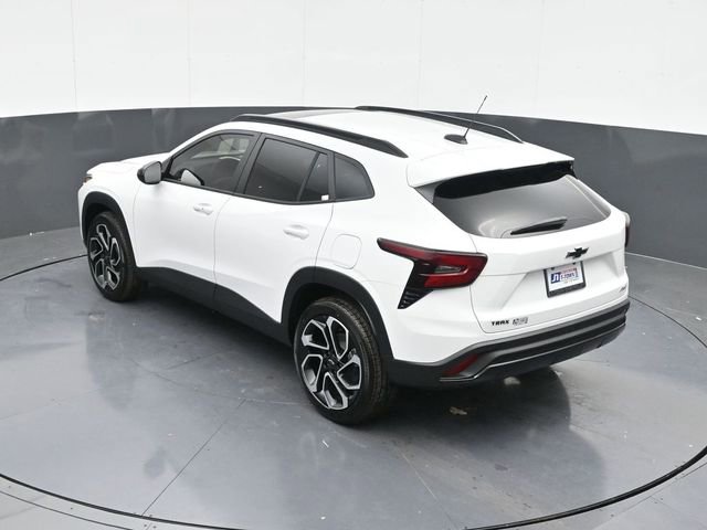 New 2026 Chevrolet Trax RS w/ Sunroof Package image 56