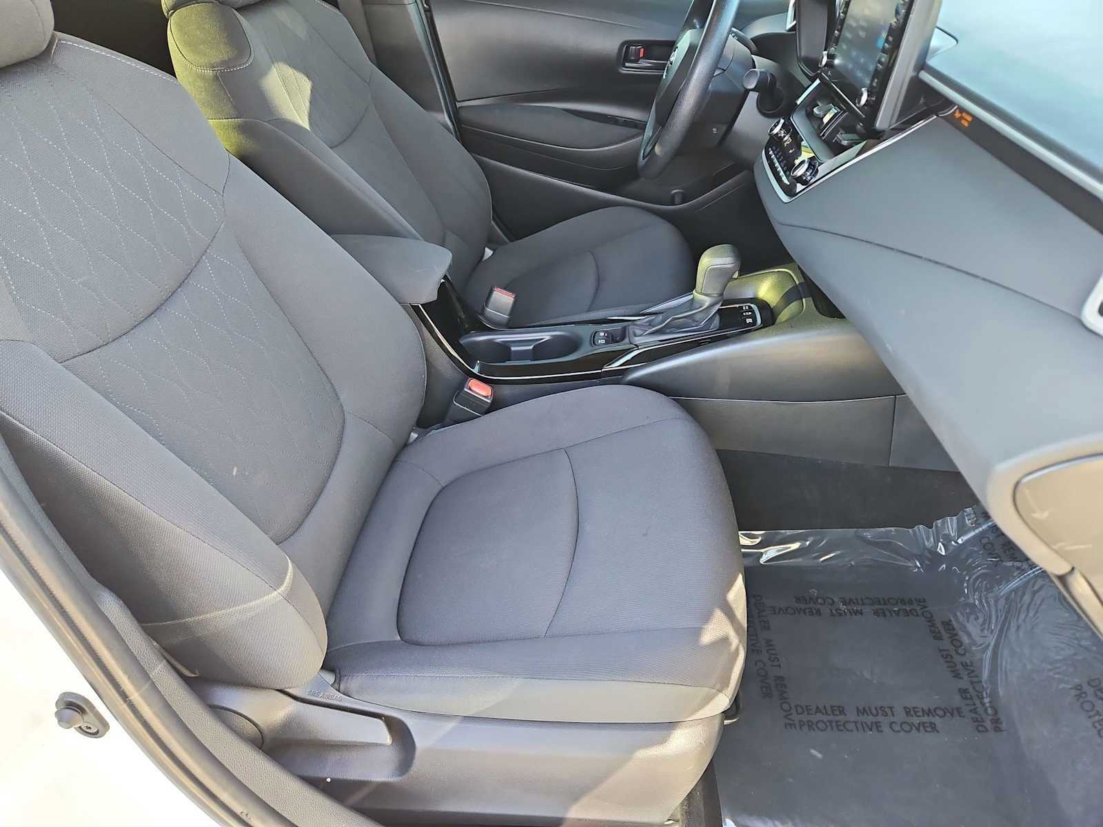 Used 2022 Toyota Corolla LE image 20