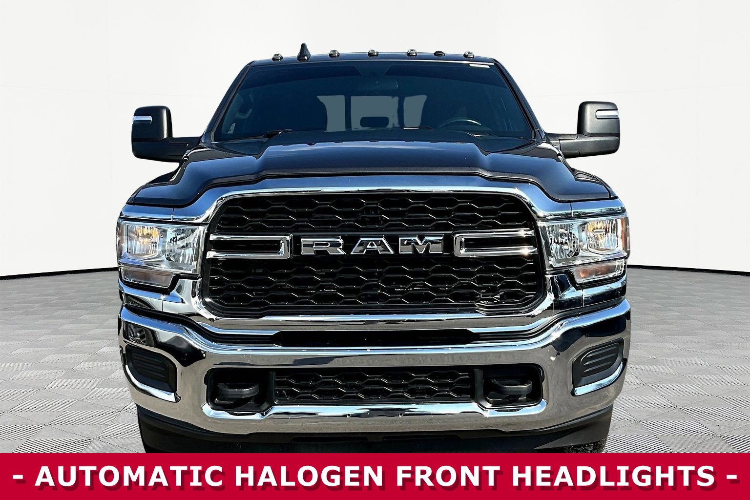 Used 2024 RAM 2500 Tradesman w/ Chrome Appearance Group image 2