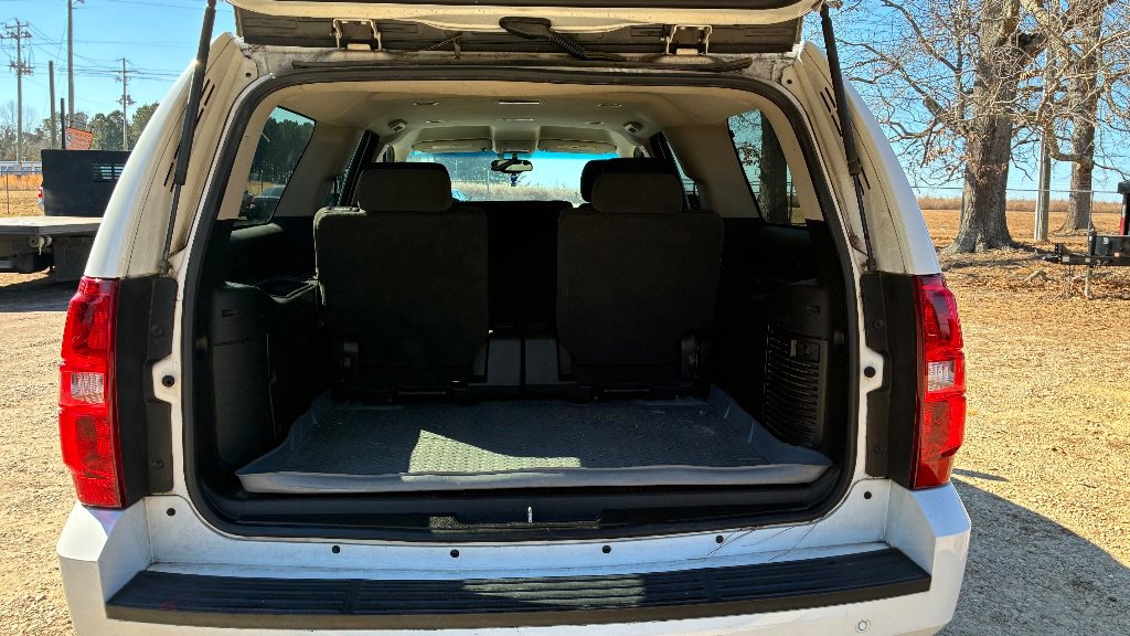 Used 2008 Chevrolet Suburban LT w/ Convenience Package 1 image 6