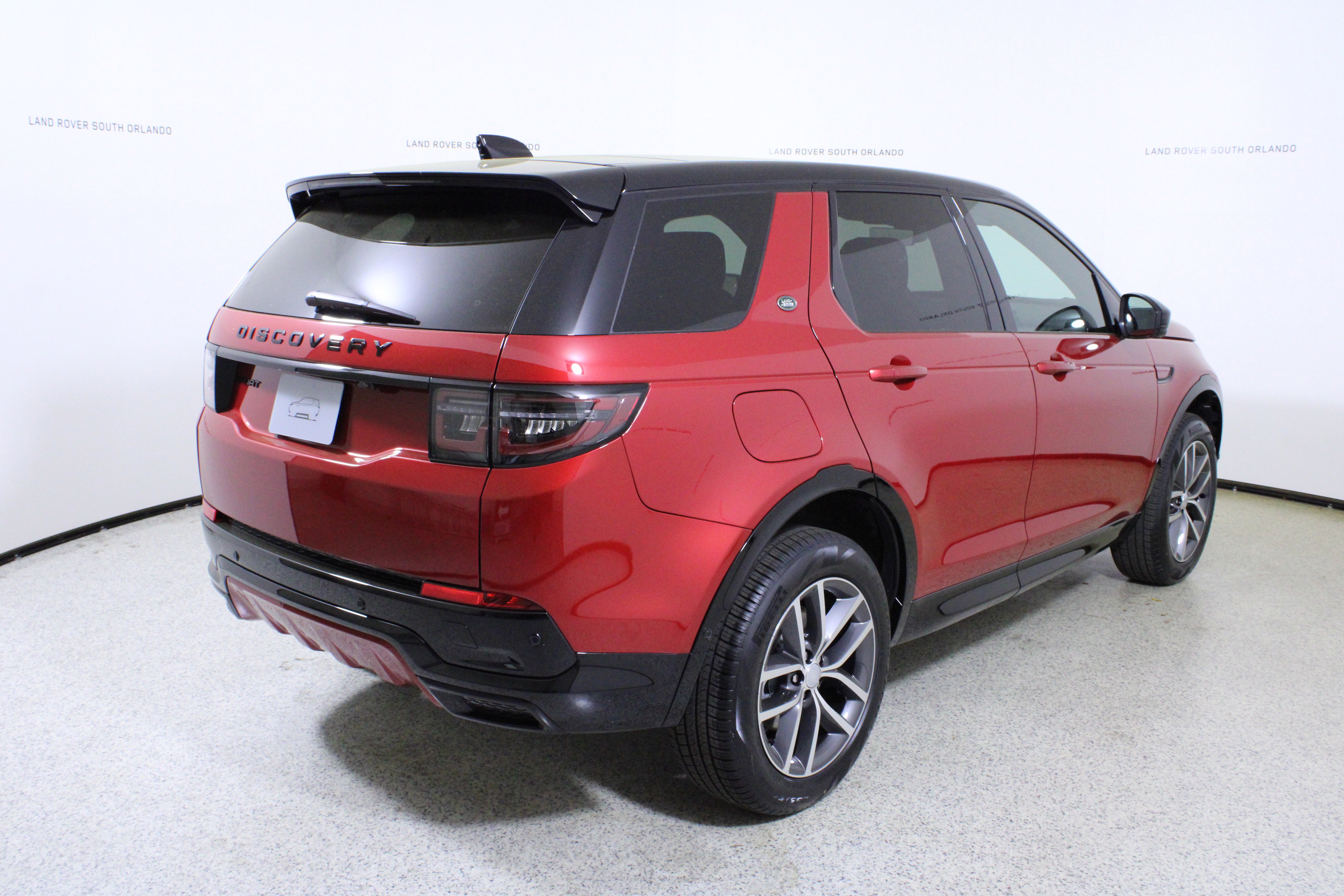 New 2026 Land Rover Discovery Sport Landmark AWD/4WD image 7
