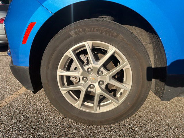 Used 2024 Chevrolet Equinox LS w/ LS Convenience Package FWD image 3