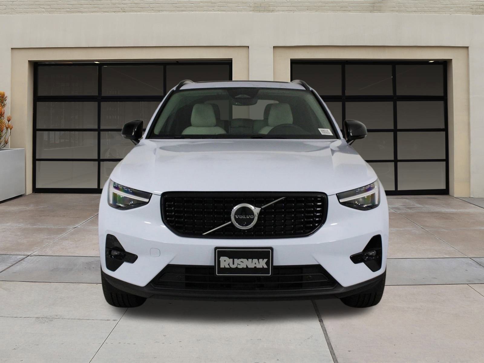 New 2026 Volvo XC40 B5 Plus w/ Protection Package Premier image 2