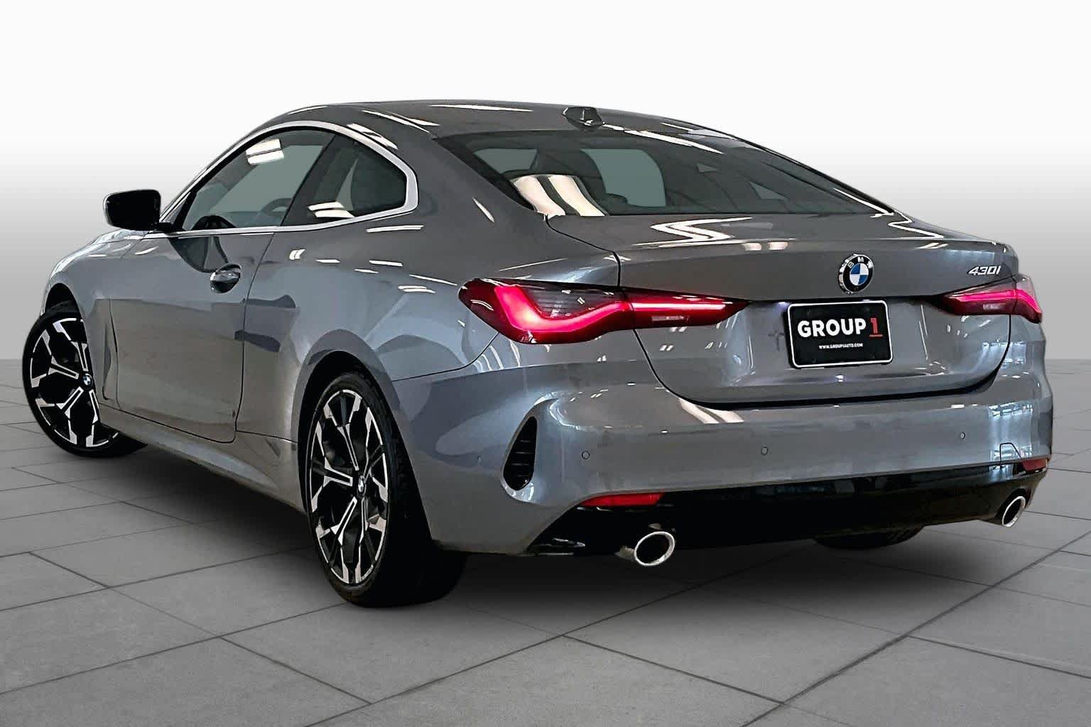 Used 2025 BMW 430i Coupe w/ Convenience Package RWD image 10