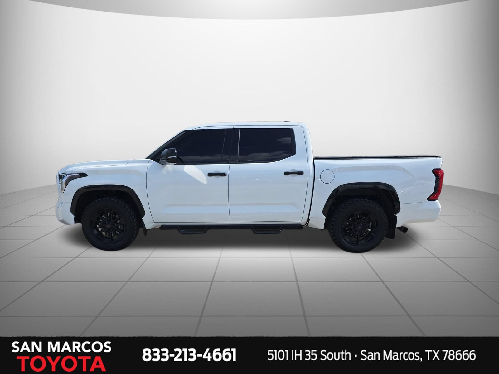 Used 2022 Toyota Tundra SR5 w/ Convenience Package RWD image 8