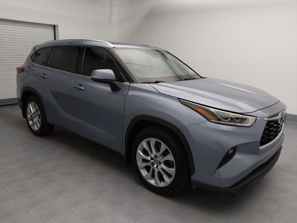 Used 2020 Toyota Highlander Limited image 11